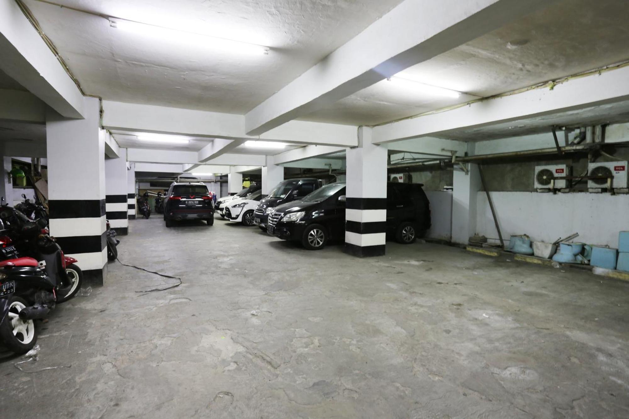 OYO 3865 Wisma Niaga Jacarta Exterior foto